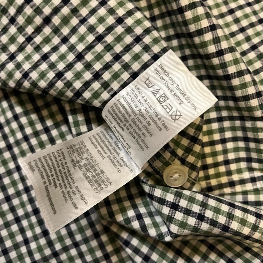J crew classic plaid shirt Size medium